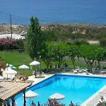 Irinna Hotell Svoronata