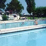 Irinna Hotell Svoronata