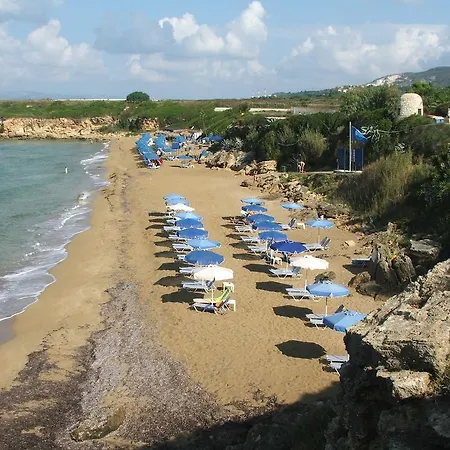 فندق Irinna 3*