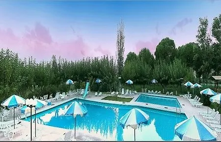 Irinna 3* سفوروناتا