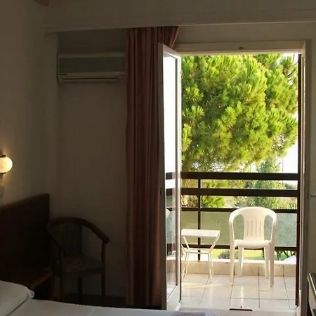Irinna 3* سفوروناتا