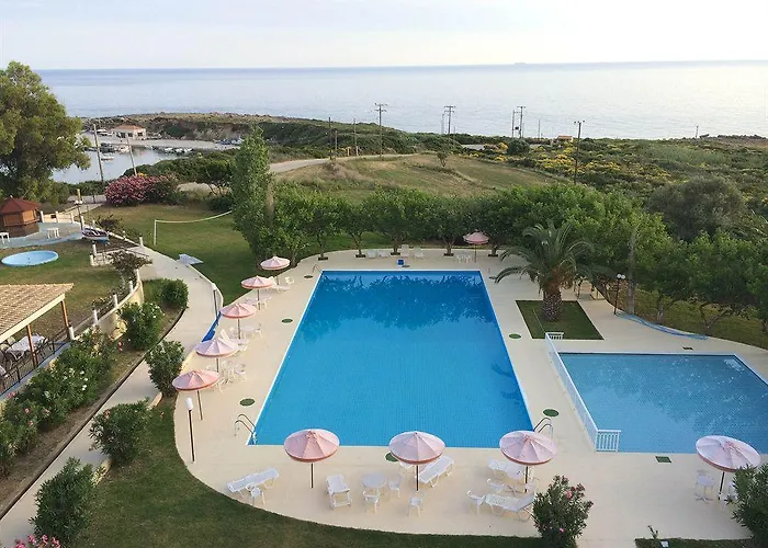Irinna Hotel 3*