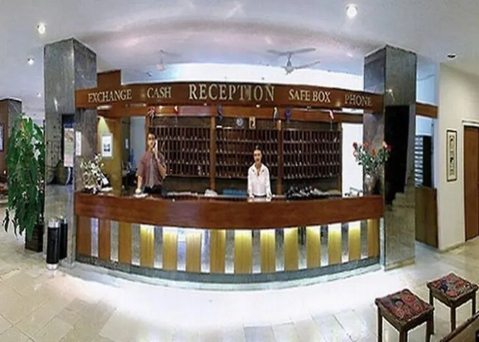 Irinna Hotel 3*
